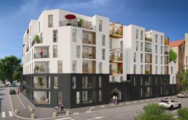 Apartment – Essonne, Ile-de-France, France for From 302,000 €