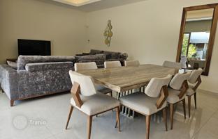 3-bedroom apartment 162 m² in Paphos for 570,000 €
