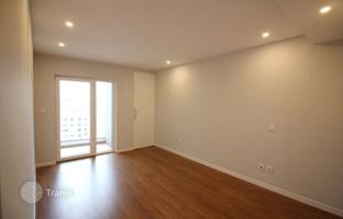 3-bedroom apartment 121 m² in Carcavelos for 795,000 €
