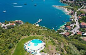 Furnished apartment in a club residential complex in the Bay of Kotor for 260,000 €