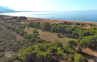 Huge plot of land just steps away from the beach and nature reserve in Kyparissia, Peloponnese, Greece for 1,000,000 €