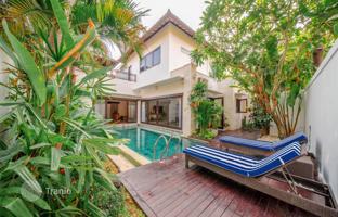 2-bedroom villa 196 m² in Jalan Umalas for $395,000