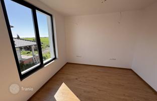 3-bedroom house 196 m² in Pomorie for 450,000 €