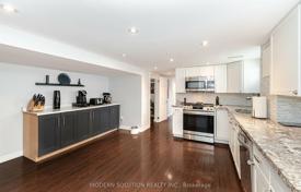 Townhome – North York, Toronto, Ontario,  Canada for C$1,475,000