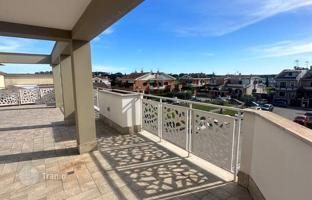Duplex apartment with a parking in Rome, Lazio, Italy for 480,000 €