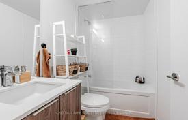 Apartment – Front Street East, Old Toronto, Toronto,  Ontario,   Canada for C$806,000