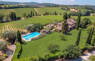 7-bedroom country house 690 m² in Montepulciano for 2,860,000 €