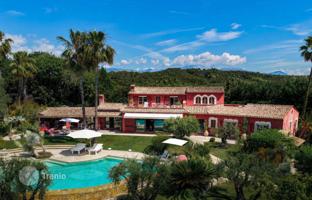 5-bedroom cottage in Mougins for 5,290,000 €