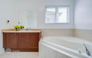 9-bedroom townhouse in North York for C$1,112,000