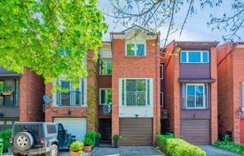 Terraced house – Adelaide Street West, Old Toronto, Toronto,  Ontario,   Canada for C$1,562,000