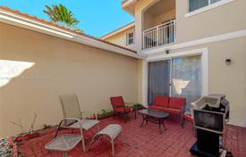 Townhome – Hollywood, Florida, USA for $790,000
