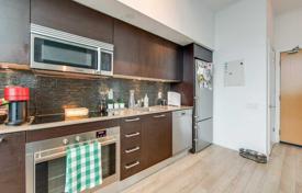 Apartment – King Street, Old Toronto, Toronto,  Ontario,   Canada for C$813,000