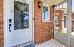 9-bedroom house in Scarborough for C$1,766,000