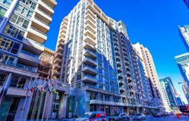 Apartment – Wellington Street West, Old Toronto, Toronto,  Ontario,   Canada for C$660,000