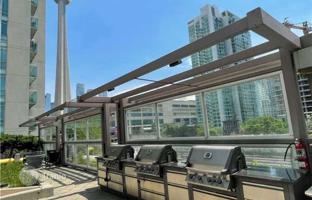 5-bedroom apartment in Front Street West for C$1,139,000