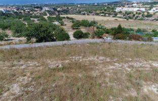 Land plot in Paphos for 750,000 €