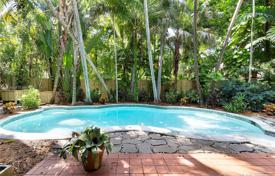Comfortable villa with a garden, a backyard, a pool, a relaxation area and a garage, Miami, USA for $899,000