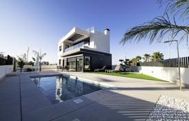 Villa close to the beaches for 429,000 €