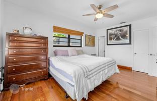 6-bedroom house 231 m² in Miami Beach for $1,050,000