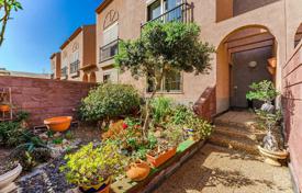 Two-storey modern townhouse with a garage in El Medano, Tenerife, Spain for 455,000 €