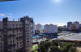 Two bedroom flat in the most sought after area of Playa de San Juan for 285,000 €