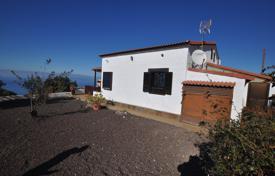 Rural cottage with a garden, a terrace, a garage and a sea view, Barrio Taucho, Spain for 395,000 €