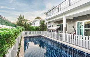 4-bedroom villa 292 m² in Pattaya for $236,000