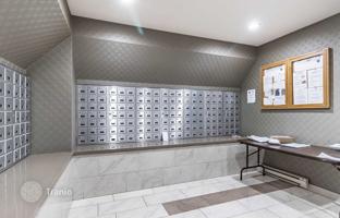 7-bedroom apartment in Etobicoke for C$776,000