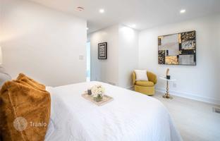 12-bedroom house in East York for C$2,586,000