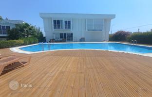 2-bedroom villa 170 m² in Antalya (city) for 370,000 €