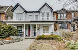 Terraced house – Clinton Street, Old Toronto, Toronto,  Ontario,   Canada for C$1,995,000