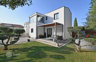 2-bedroom house 85 m² in Porec for 395,000 €