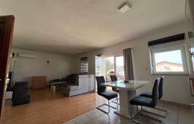 Peroj — House with two separate apartments and a pool!. Price on request