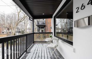 9-bedroom townhouse in Old Toronto for C$2,286,000