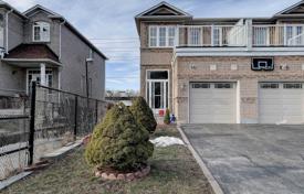 Terraced house – Scarborough, Toronto, Ontario,  Canada for C$1,039,000