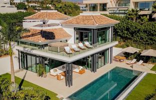 4-bedroom villa 618 m² in Marbella for 4,850,000 €
