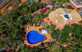 Villa with a guest house, a pool and a vineyard in Guia de Isora, Tenerife, Spain for 1,500,000 €