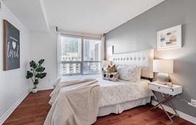 Apartment – Bay Street, Old Toronto, Toronto,  Ontario,   Canada for C$852,000