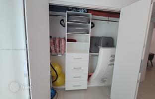 2-bedroom apartments in condo 107 m² in Miami for $950,000