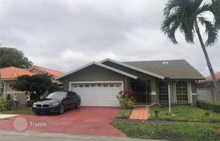 4-bedroom house 234 m² in West End for $725,000