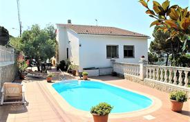 Cozy villa with a swimming pool and a garden near the beach, Lloret de Mar, Spain for 324,000 €