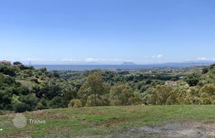 Land plot 4,124 m² in Estepona for 695,000 €