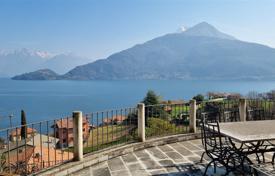 Luxury villa in Italy on Lake Como with a magical view of the lake in the town of Pianello del Lario for 1,180,000 € Luxury villa in Italy on Lake Como with a magical view of the lake in the town of Pianello del Lario for 1,180,000 €
