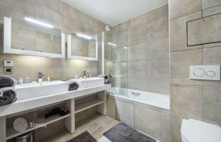 4-bedroom apartment 130 m² in Courchevel for 2,400,000 €