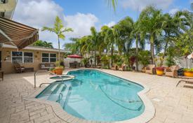 Townhome – Hollywood, Florida, USA for $749,000