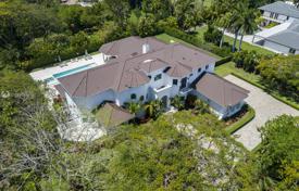 Spacious villa with a patio, a swimming pool, a garage and a terrace, Pinecrest, USA for 3,975,000 €