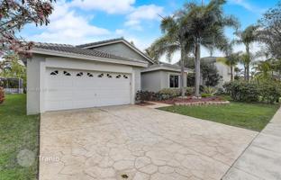 3-bedroom house 183 m² in Pembroke Pines for $735,000