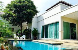 Townhome – Pattaya, Chonburi, Thailand for $235,000