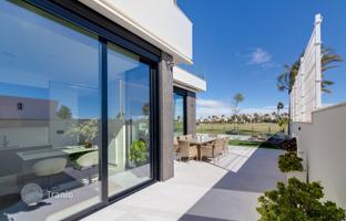 3-bedroom villa 130 m² in Pilar de la Horadada for 584,000 €