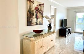 Apartment – Hallandale Beach, Florida, USA for $367,000
